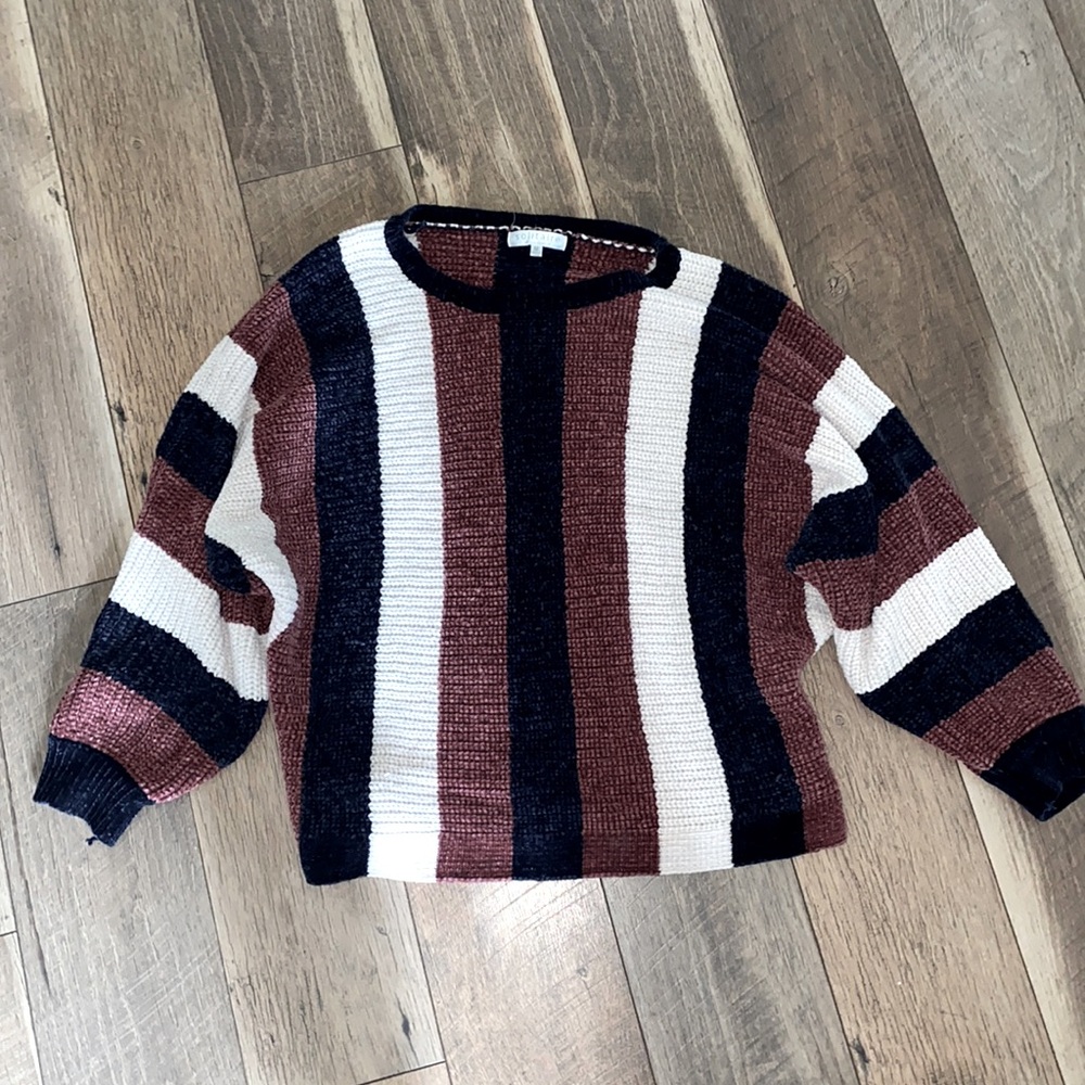 Solitaire sweater